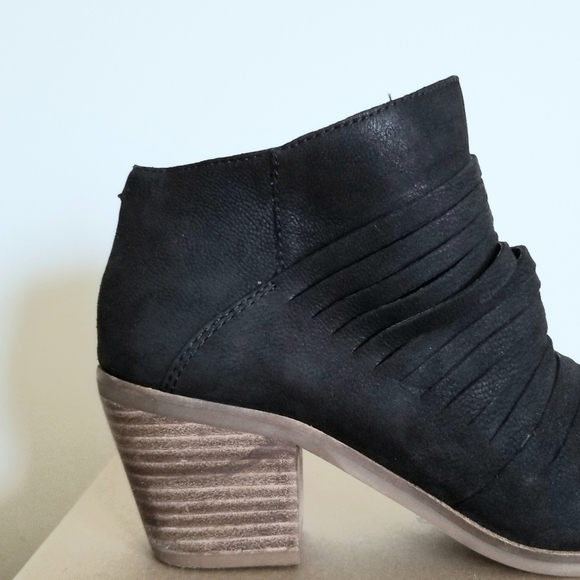 LUCKY BRAND BOOTS - Picture 4 of 6